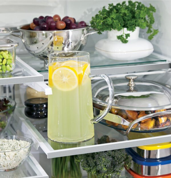 General Electric Series ENERGY STAR 22.1 Cu. Ft. Counter-Depth French-Door Refrigerator with Hands-Free AutoFill - Image 10